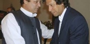 Nawaz Sharif with Imran Khan (Credit: Pakistan.com.pk)