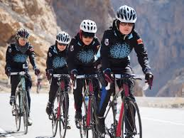 Afghan women cyclists (Credit: mountain2mountainwordpress.com)